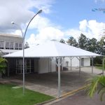 10-tenda-barraca-piramide-piramidal-teste-vacina-vacinação-farmacia-hospital-saude-loja-drive